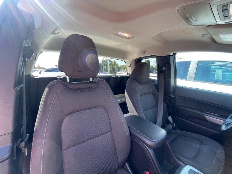 Chevrolet Colorado Vehicle Image 04