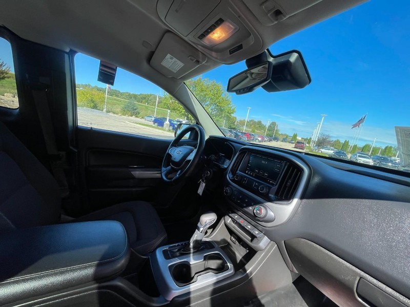 Chevrolet Colorado Vehicle Image 10