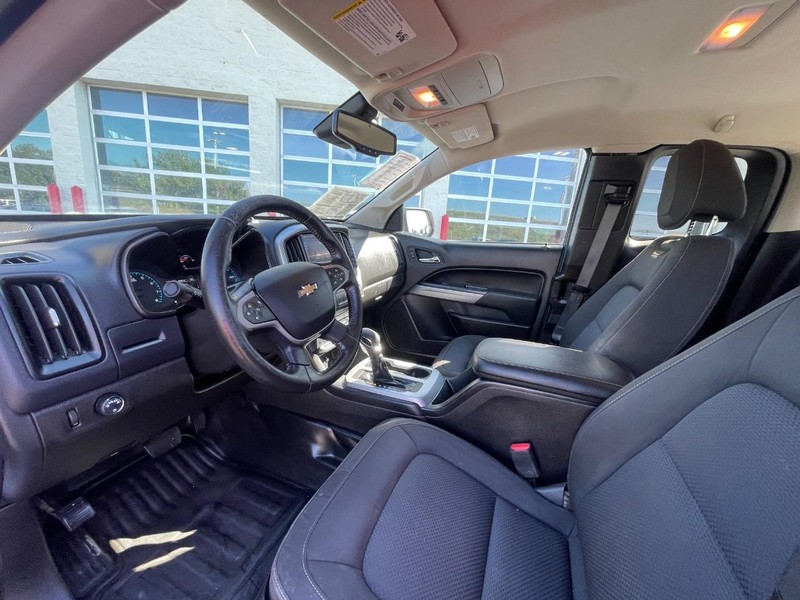 Chevrolet Colorado Vehicle Image 13
