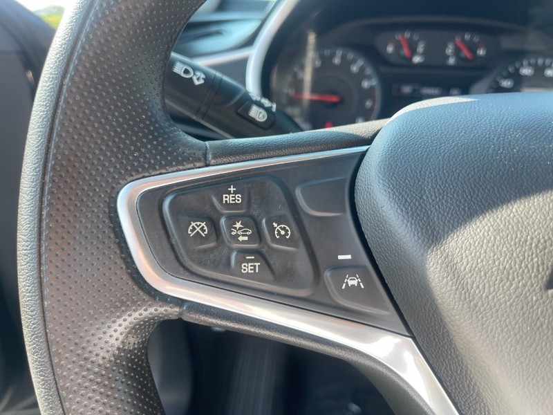 Chevrolet Malibu Vehicle Image 17