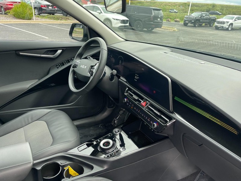 Kia Niro EV Vehicle Image 09