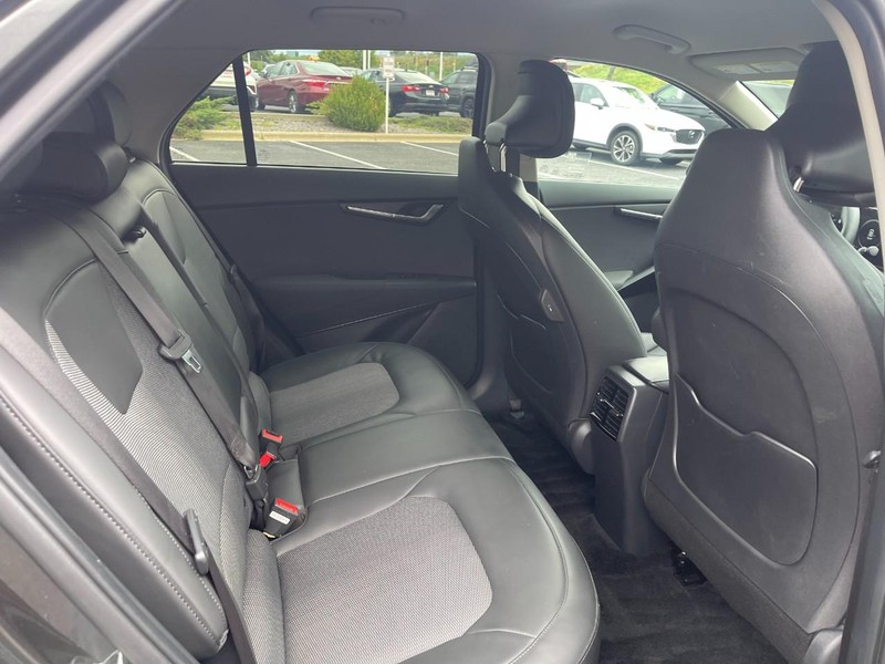 Kia Niro EV Vehicle Image 12