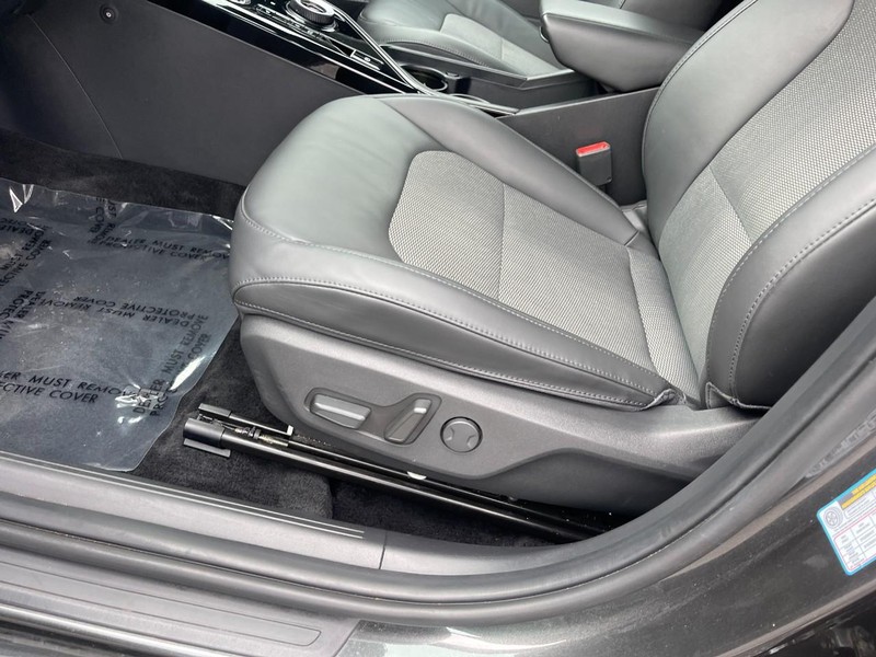 Kia Niro EV Vehicle Image 21