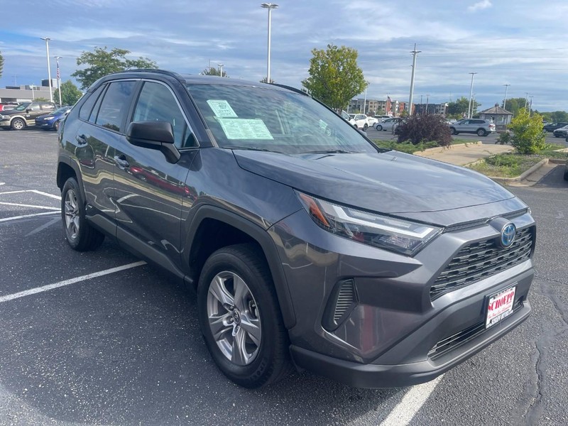 Toyota RAV4 Vehicle Image 02