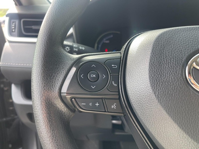 Toyota RAV4 Vehicle Image 23