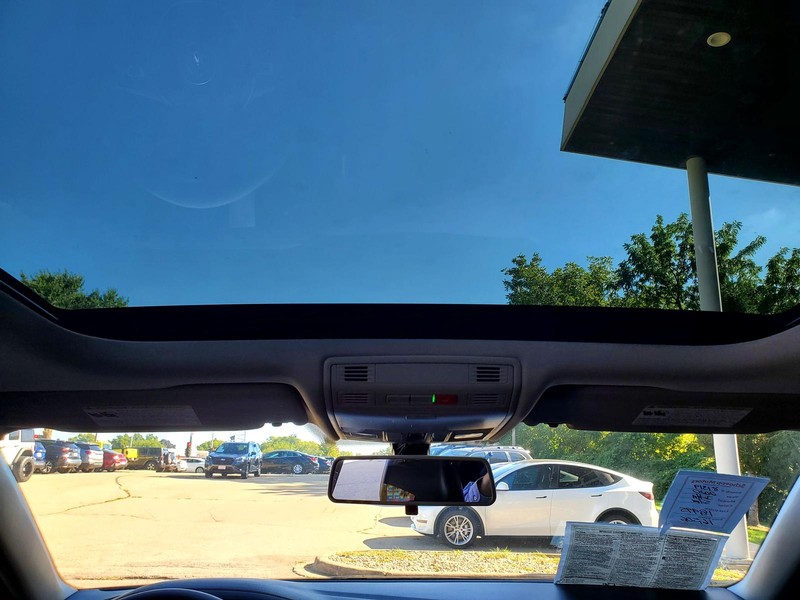 Volkswagen Jetta Vehicle Image 09