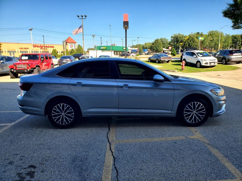 Volkswagen Jetta Vehicle Image 13