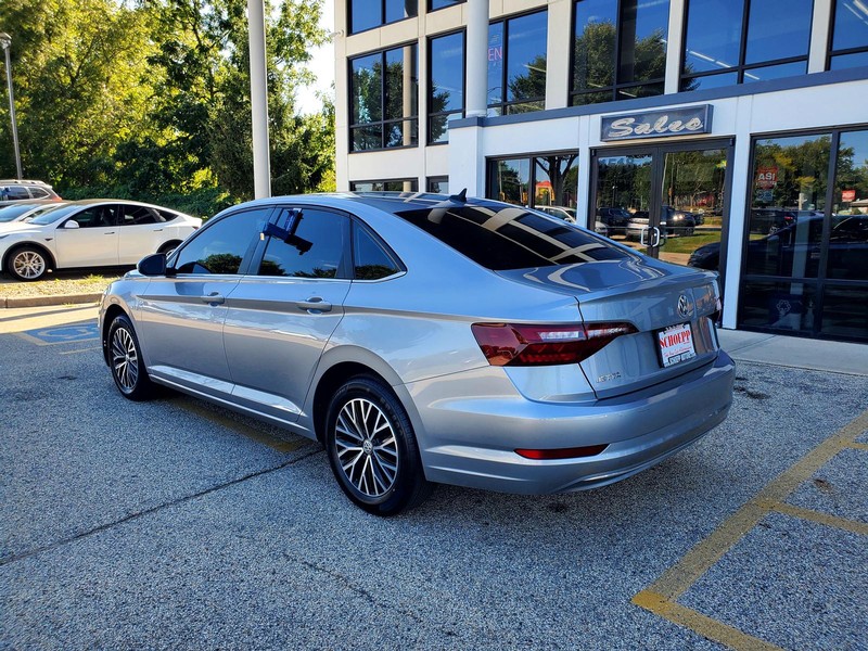 Volkswagen Jetta Vehicle Image 16