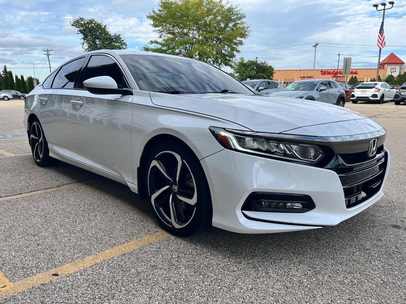 Honda Accord Sedan Vehicle Image 04