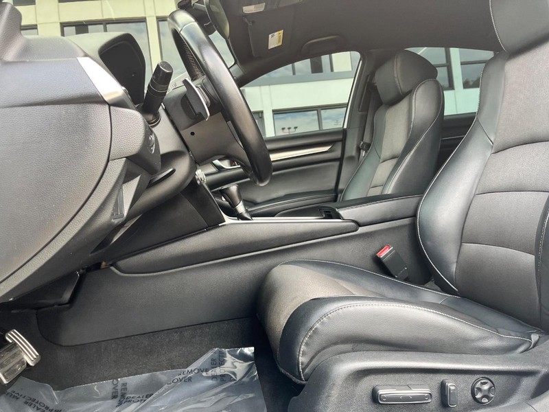 Honda Accord Sedan Vehicle Image 14