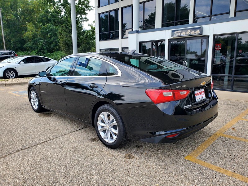Chevrolet Malibu Vehicle Image 14
