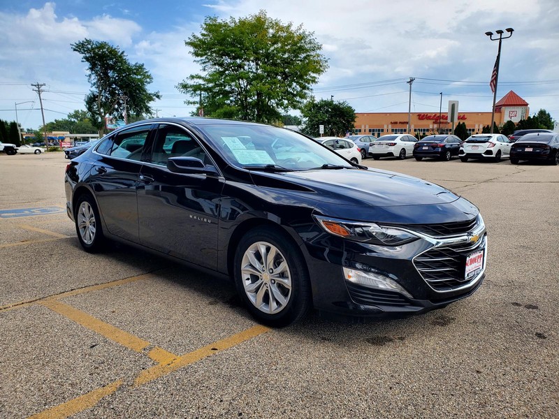 Chevrolet Malibu Vehicle Image 21