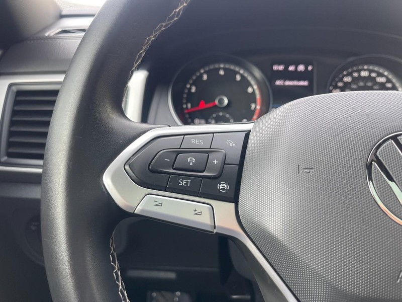 Volkswagen Atlas Cross Sport Vehicle Image 23