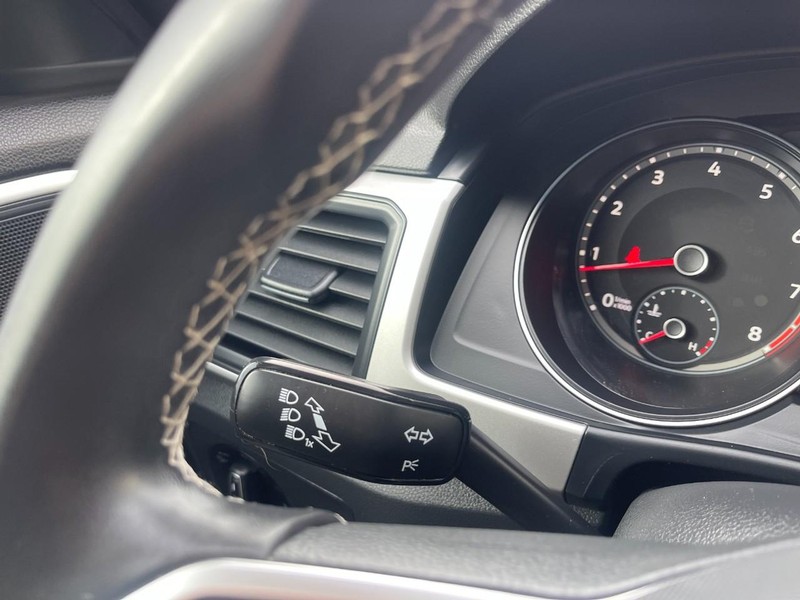 Volkswagen Atlas Cross Sport Vehicle Image 25