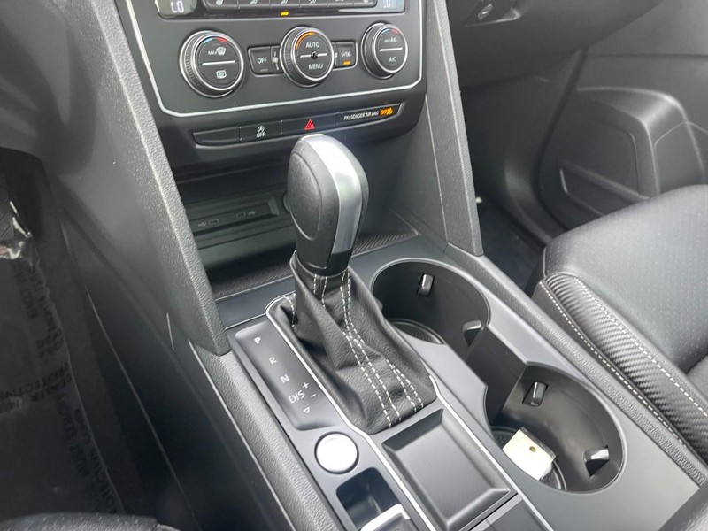 Volkswagen Atlas Cross Sport Vehicle Image 28