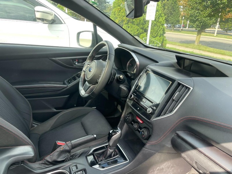 Subaru Impreza Vehicle Image 02
