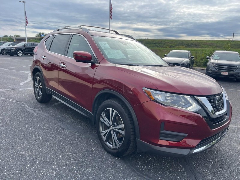 Nissan Rogue Vehicle Image 02
