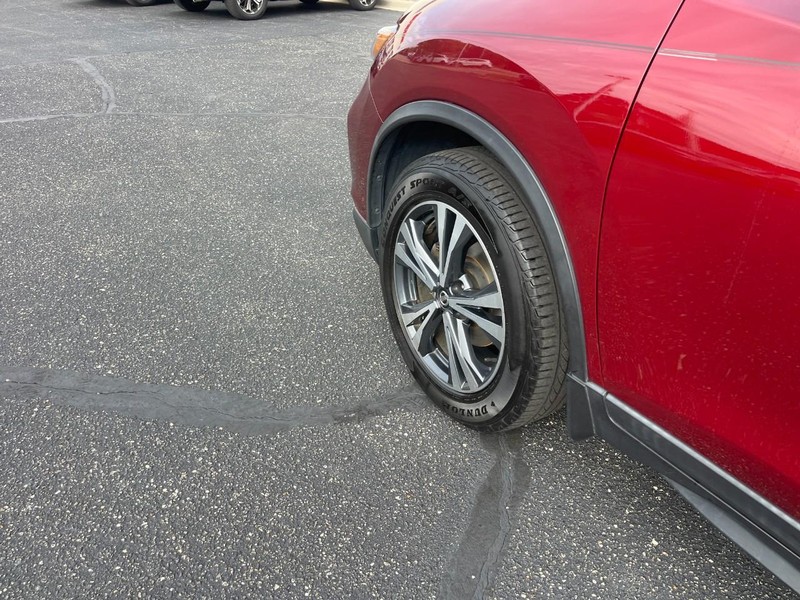 Nissan Rogue Vehicle Image 06