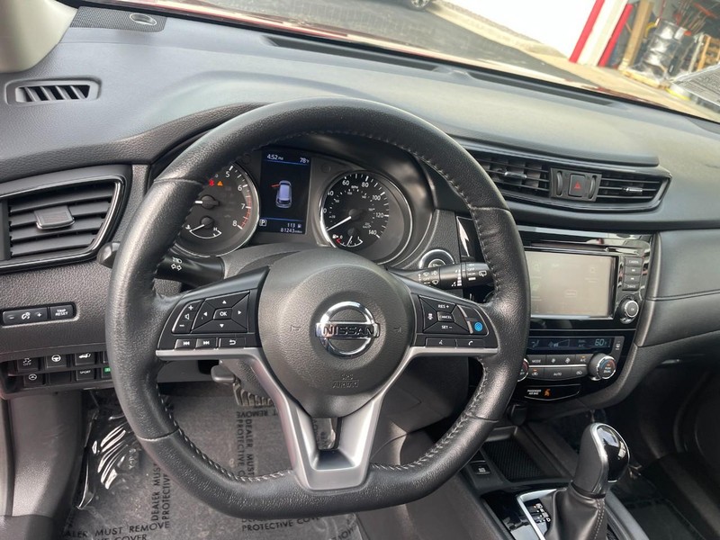 Nissan Rogue Vehicle Image 22