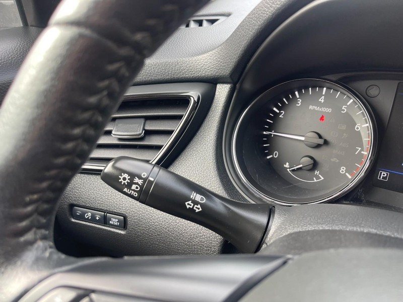 Nissan Rogue Vehicle Image 27