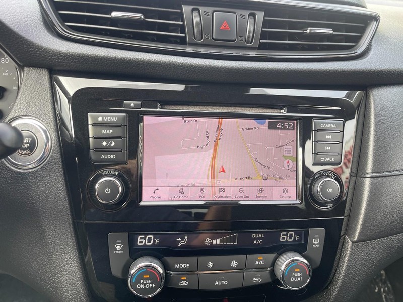 Nissan Rogue Vehicle Image 32
