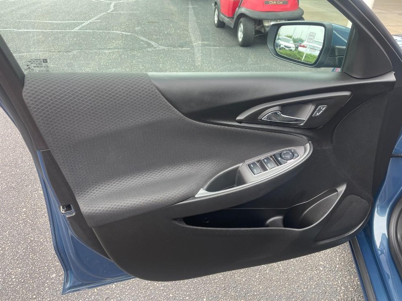 Chevrolet Malibu Vehicle Image 20