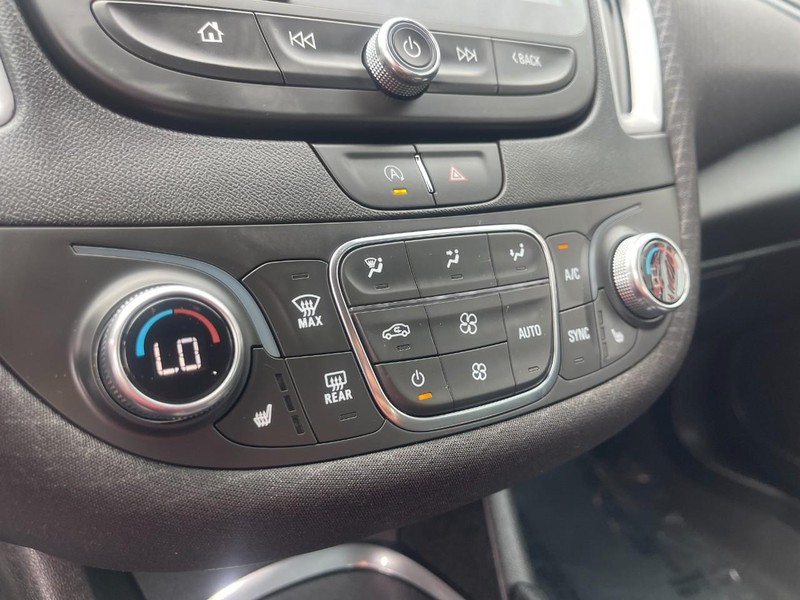 Chevrolet Malibu Vehicle Image 31