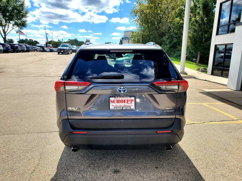 Toyota RAV4 Vehicle Image 06
