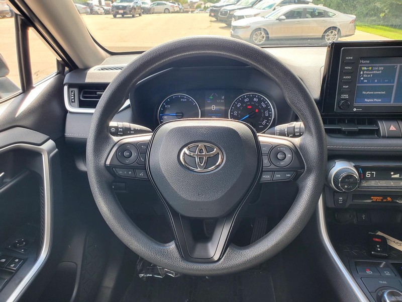 Toyota RAV4 Vehicle Image 09