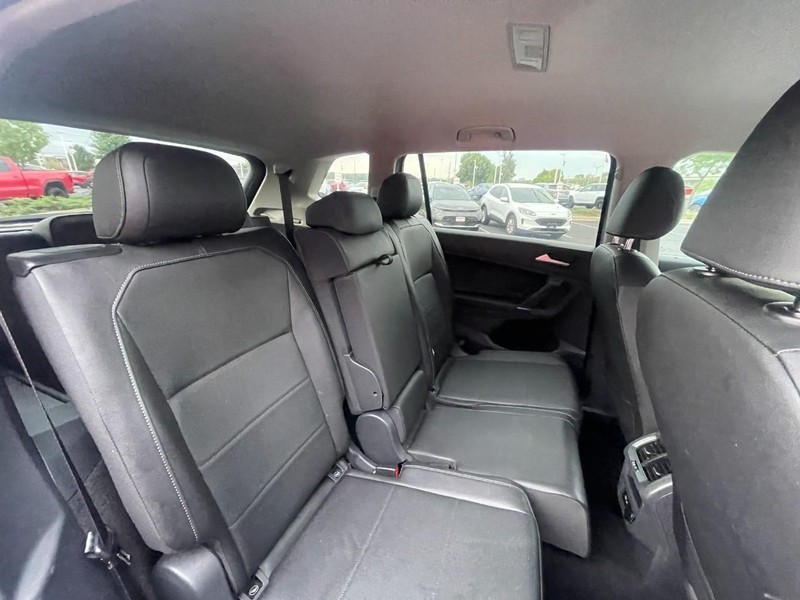 Volkswagen Tiguan Vehicle Image 04