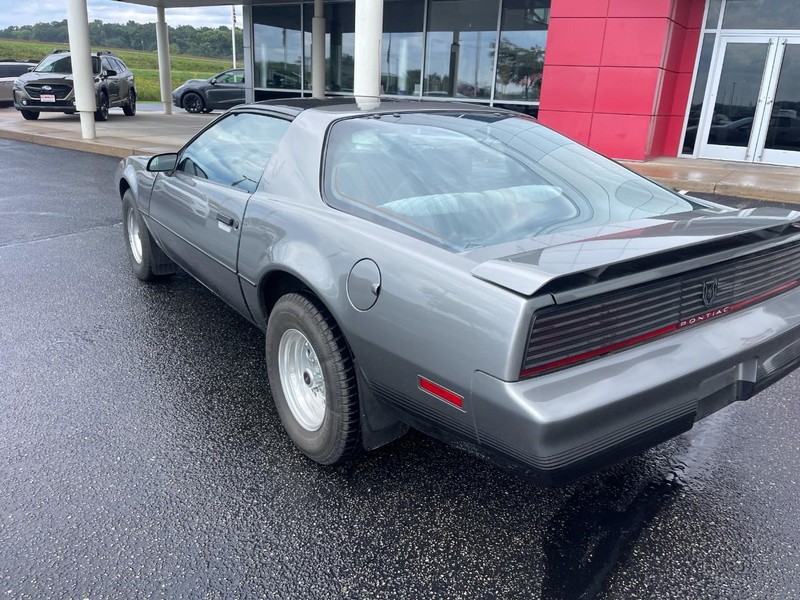 Pontiac Firebird Vehicle Image 05
