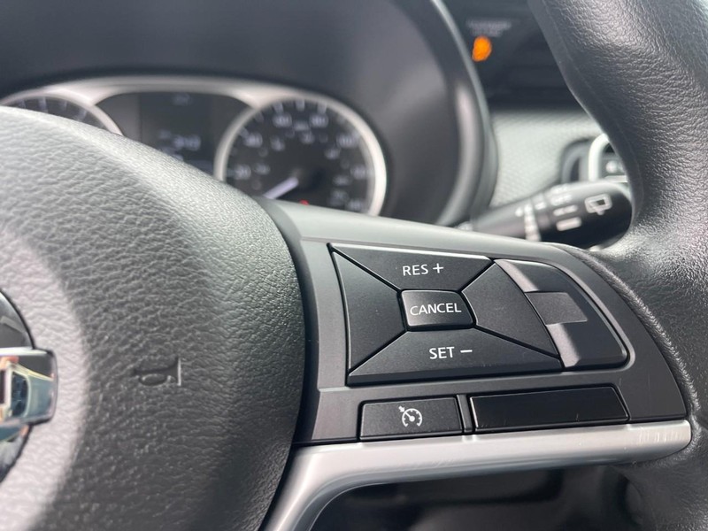 Nissan Kicks Vehicle Image 20