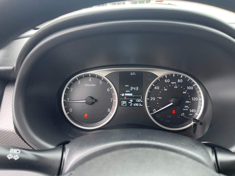 Nissan Kicks Vehicle Image 21