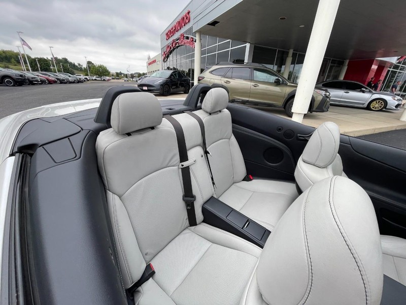 Lexus IS 250C Vehicle Image 04