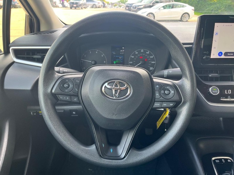 Toyota Corolla Vehicle Image 10
