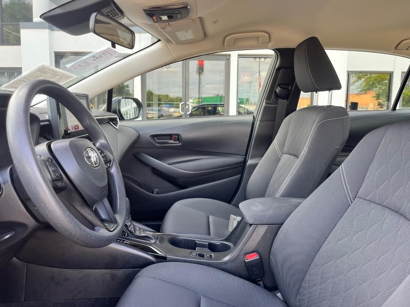 Toyota Corolla Vehicle Image 11