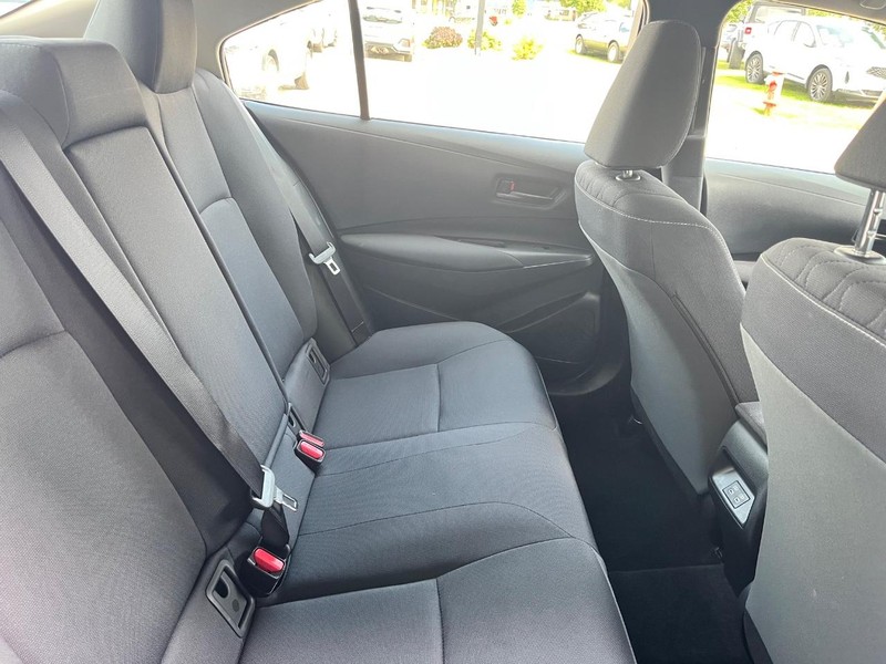 Toyota Corolla Vehicle Image 15
