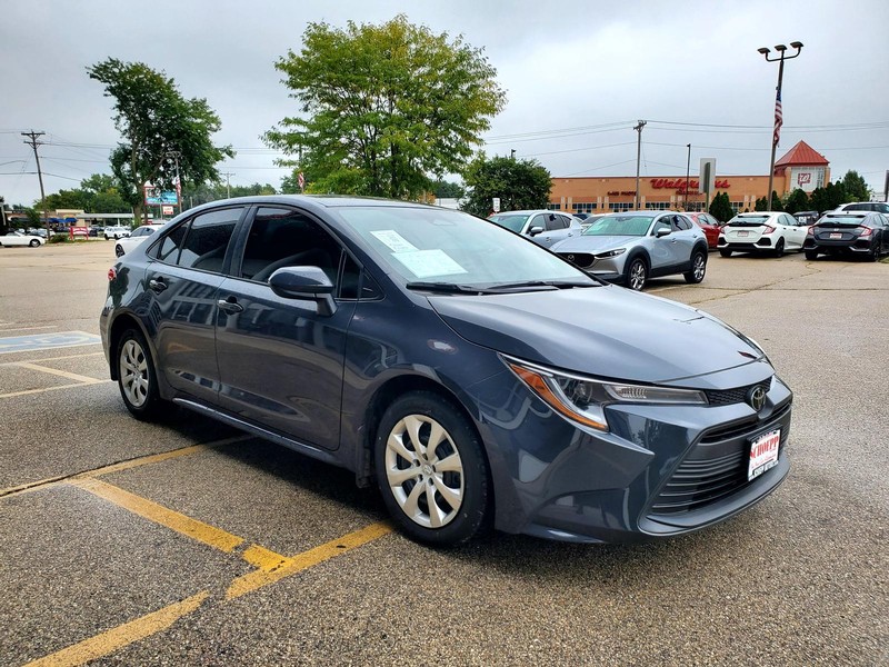 Toyota Corolla Vehicle Image 03