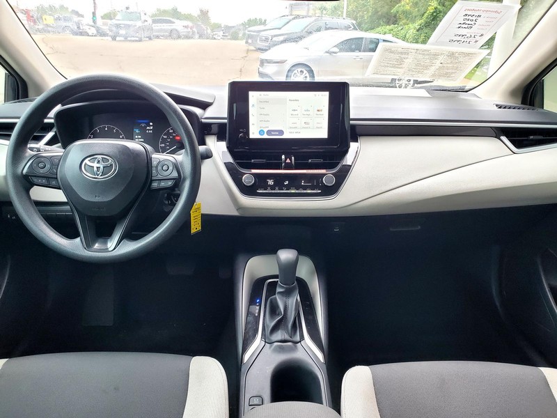 Toyota Corolla Vehicle Image 08