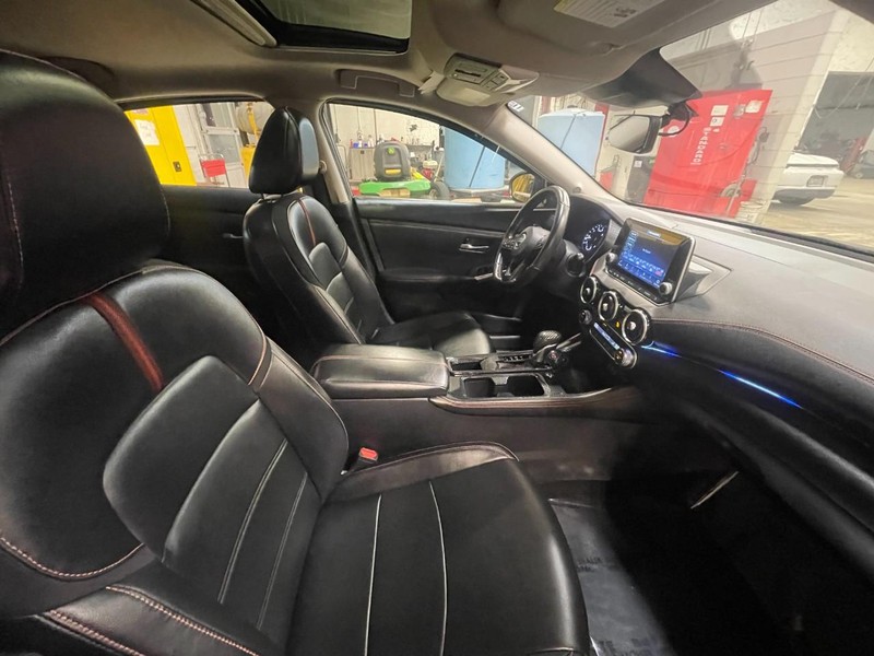 Nissan Sentra Vehicle Image 08