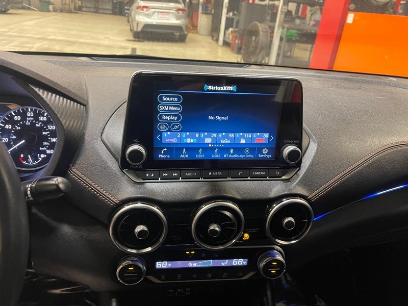 Nissan Sentra Vehicle Image 19
