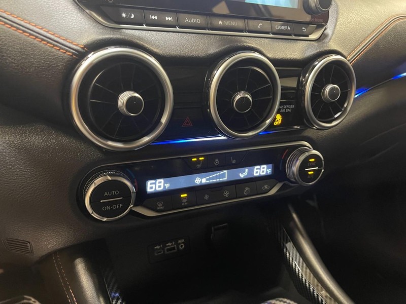 Nissan Sentra Vehicle Image 23