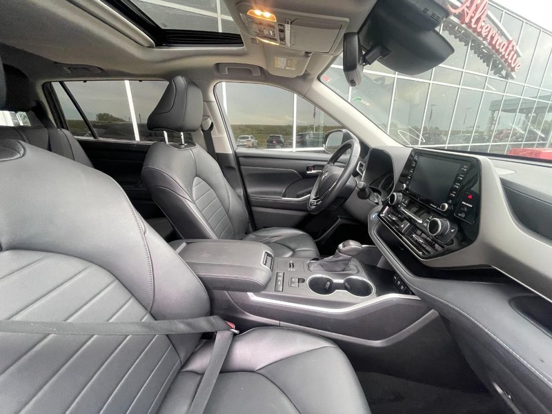 Toyota Highlander Vehicle Image 06