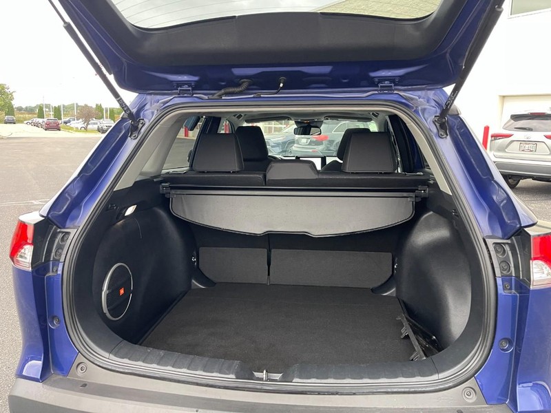 Toyota Corolla Cross Vehicle Image 16
