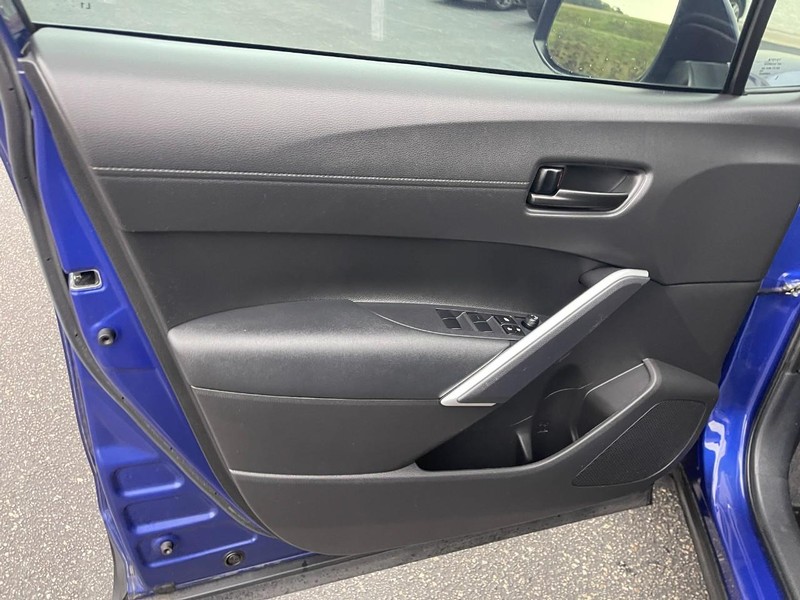 Toyota Corolla Cross Vehicle Image 21