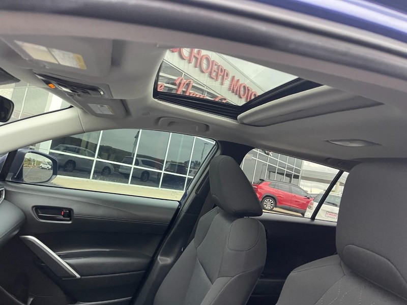 Toyota Corolla Cross Vehicle Image 22