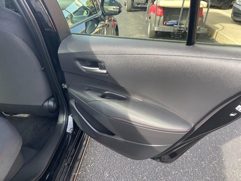 Toyota Corolla Vehicle Image 11