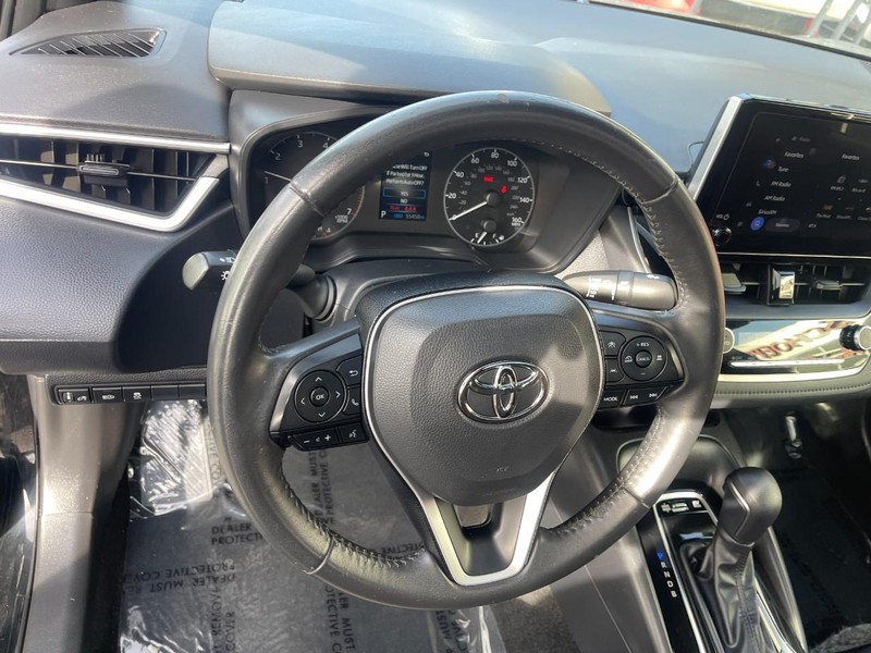 Toyota Corolla Vehicle Image 16
