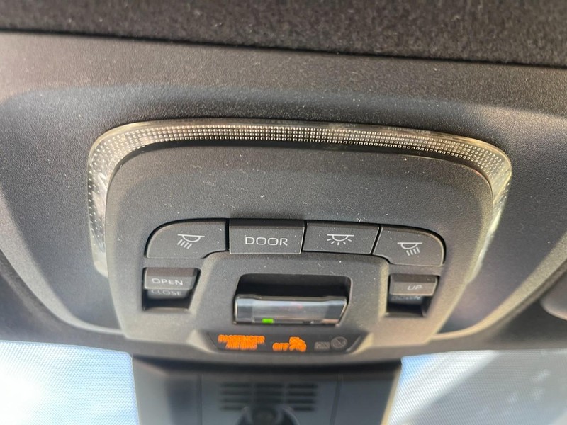 Toyota Corolla Vehicle Image 25