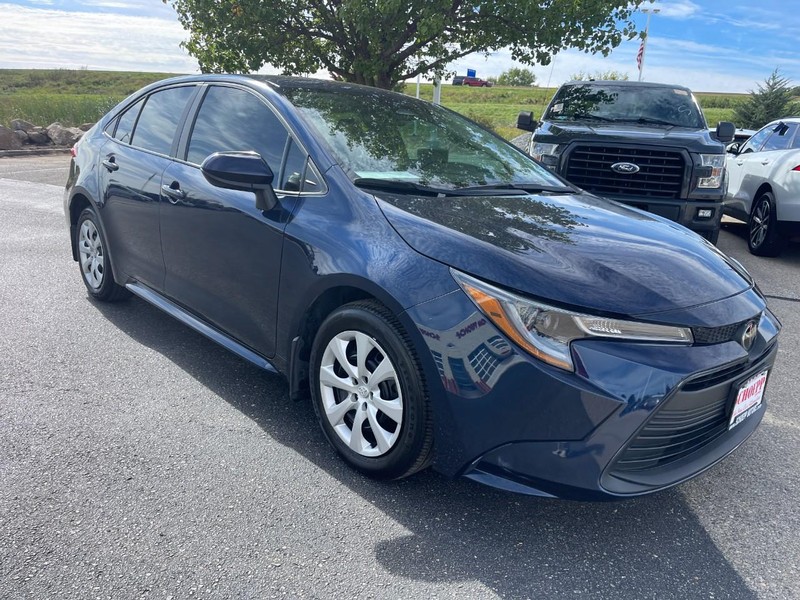Toyota Corolla Vehicle Image 02